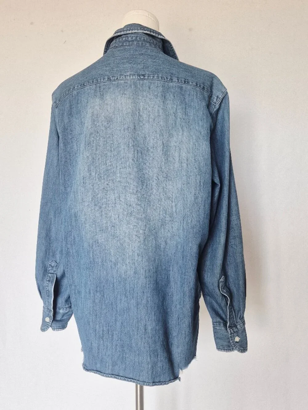 Frank & Eileen $288 Eileen Blue Denim Button-Up Shirt Distressed Vintage Wash - Picture 8 of 16